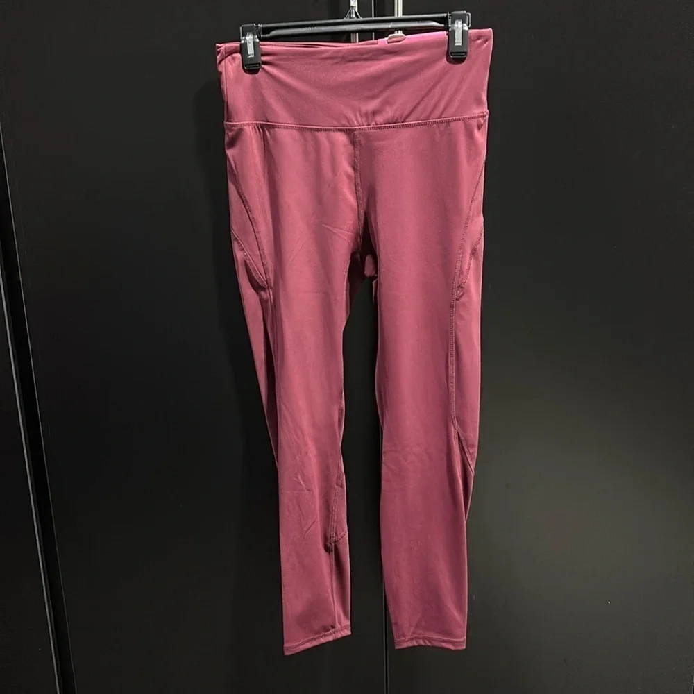 Marika Athletic 7/8 length high waist leggings,secured cell phone pocket, 25”
